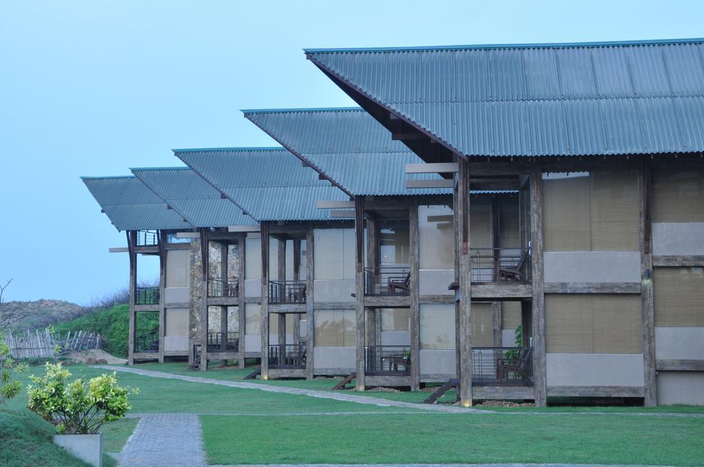 Laya Safari Resorts & Spa Yala Dış mekan fotoğraf